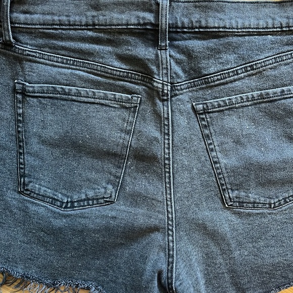 Black denim shorts - Picture 4 of 6